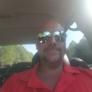 Meet your Posher, Derrick
